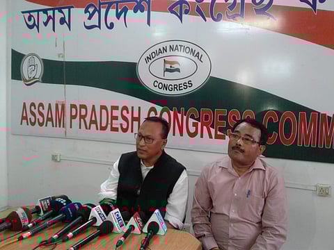"মোডীৰ হাতৰ পুতলা চি বি আই" অসম প্ৰদেশ কংগ্ৰেছ কমিটীৰ সংবাদমেলত প্ৰদ্যুৎ বৰদলৈৰ মন্তব্য।