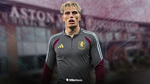 Alejandro Garnacho in Aston Villa training
