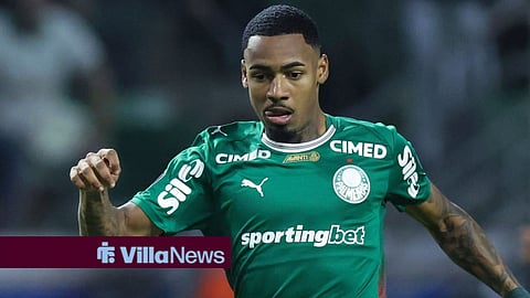 Allan playing for Palmeiras 