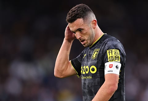 Alan Hutton: Aston Villa must shelve captaincy issue for time being