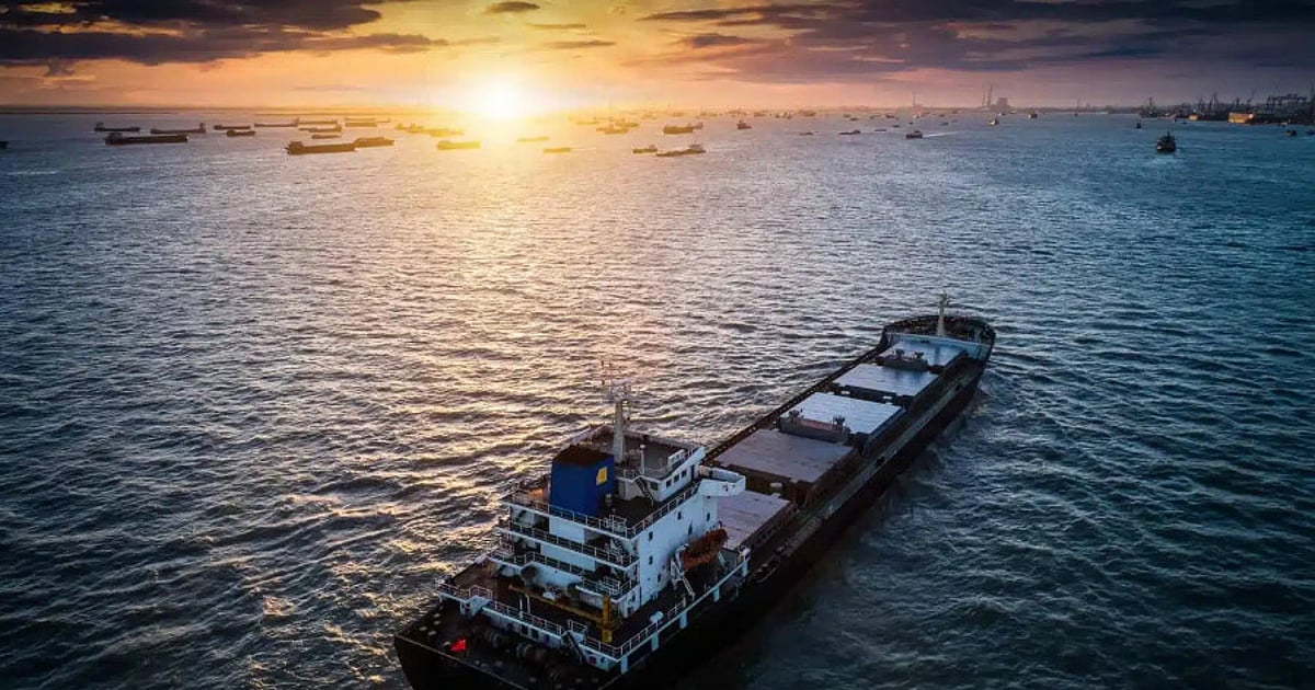 Baltic index retreats, breaking three-day rally on Capesize decline