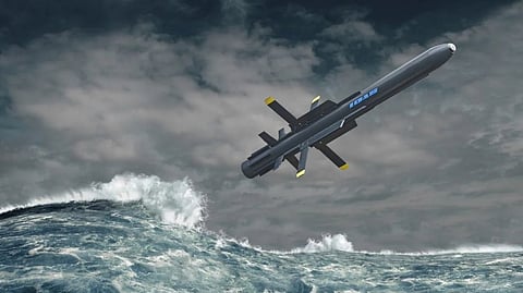 Interactive Defence and Attack System for Submarines (IDAS)