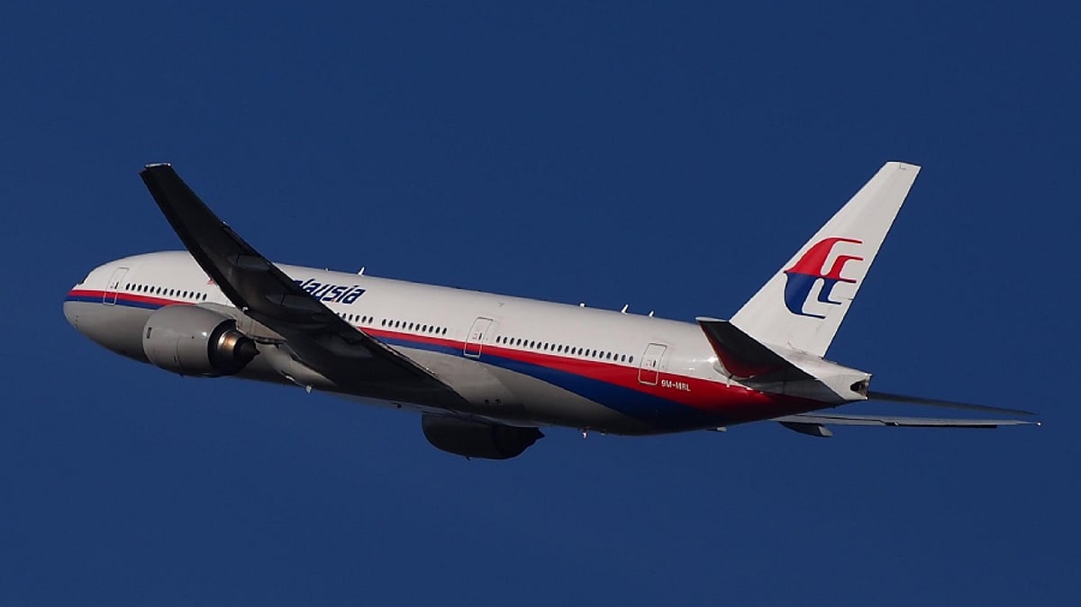 Malaysia orders one-year extension to search for missing MH370 aircraft in Indian Ocean
