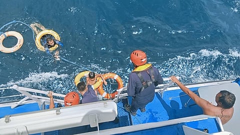 19 rescued from capsized passenger boat off Davao City, Philippines