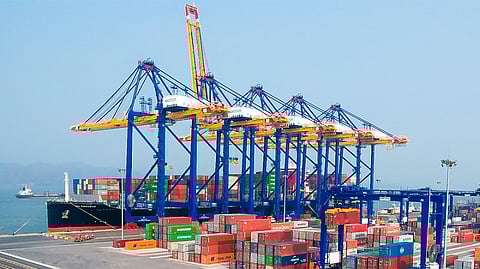 New container terminal begins operations in Haiphong, Vietnam