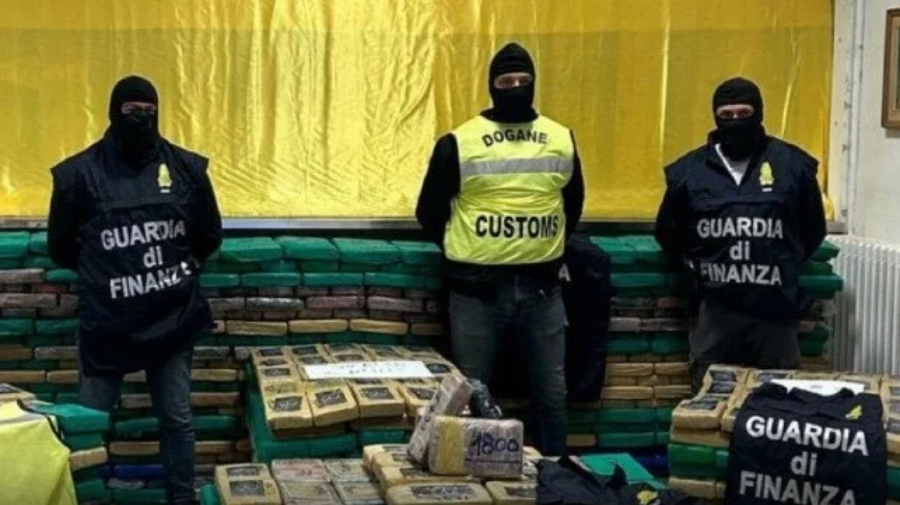 Italian authorities report seizure of cocaine totalling $560m on containership