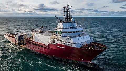 Survey vessel Connector
