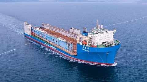 Heavy lift vessel Xin Hao Yua