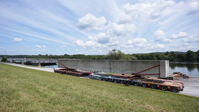 US Army Corps begins moving large beams for Chickamauga Lock project