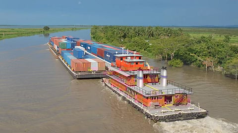 A barge and pusher tug in the Amazonas