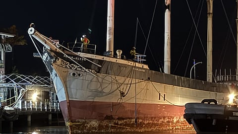 Falls of Clyde prior to being towed out of Honolulu Harbor, October 15, 2025