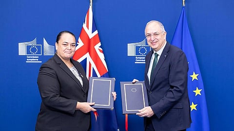 Signing of SPFA between the EU and Cook Islands