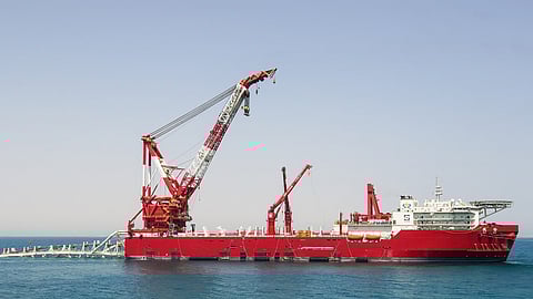 Offshore construction vessel De He