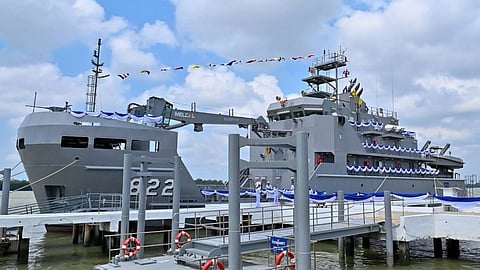 HTMS Suriya Royal Thai Navy(1).jpg