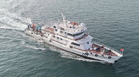 China Maritime Surveillance 4075