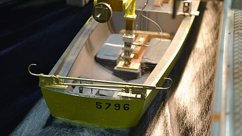 Calm water tow-tank testing of a large-scale additive manufactured ship model of an Arleigh-Burke class guided-missile destroyer
