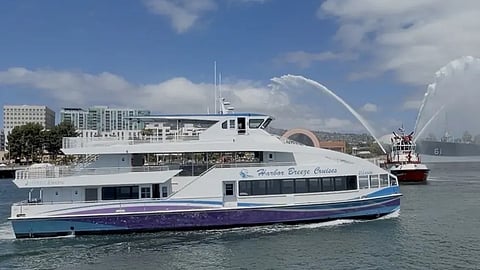 El Escudo MarineTraffic com Carter Ryskamp.jpg