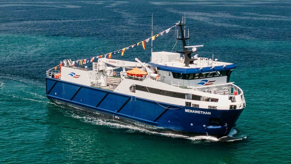 Imagem da notícia: Menawethan – Navio de carga essencial para servir as Ilhas Scilly no Reino Unido