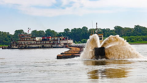 The US Army Corps of Engineers’ 94-year-old dustpan dredge Potter resumed channel maintenance near St. Louis in late August after completing routine dry-dock repairs.