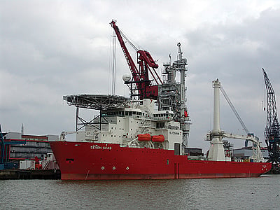 Sales up but profits down for Subsea 7