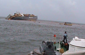  chitra_collision2_sml