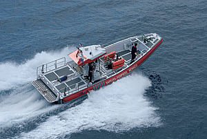 StemTen: Versatile fast rescue boat
