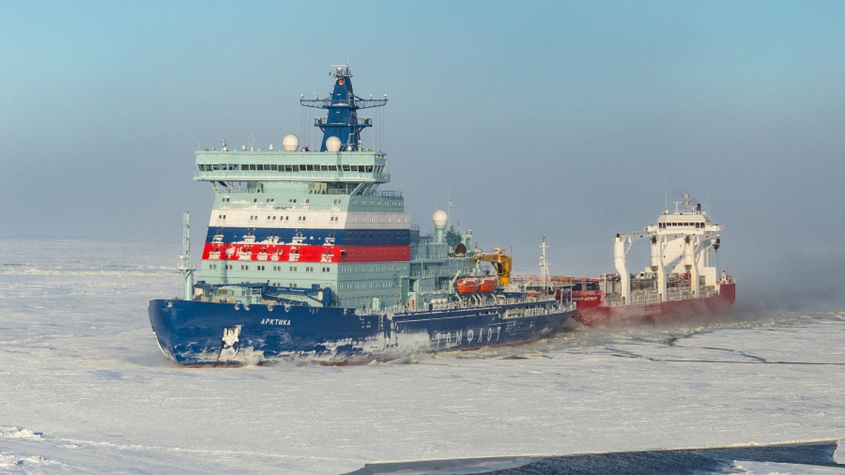 Russia seeks $2.35b from exporters to build Arctic icebreakers