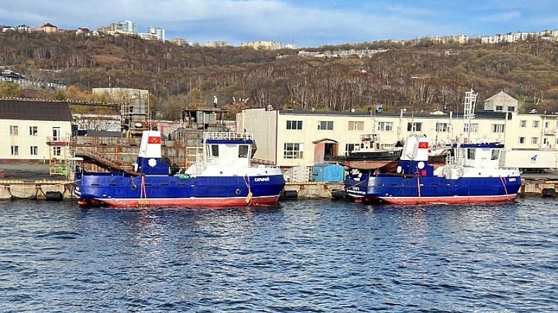 Torsiotest Shipyard Floats Out New Seiners for V.I. Lenin Fishing