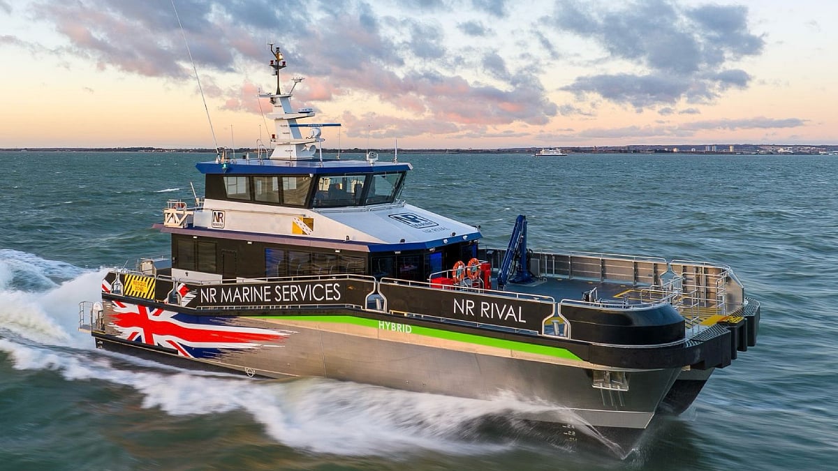 NR Rival – Hybrid crewboat fitted with advanced fuel-saving features