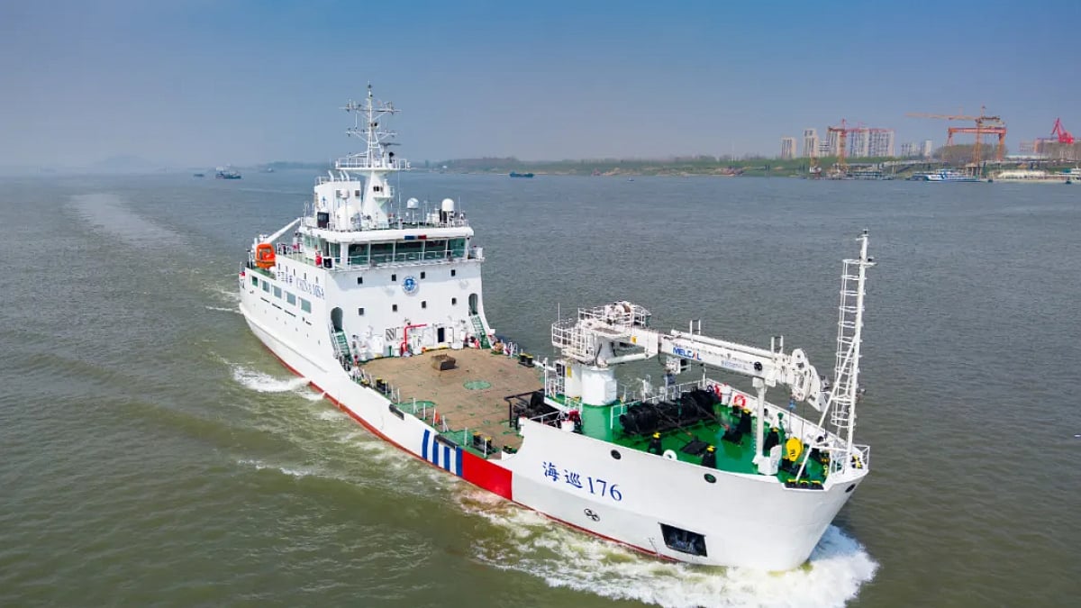 港　漁 ☆新品未使用☆Cobra×VESSEL New buoy tender delivered to China Maritime Safety