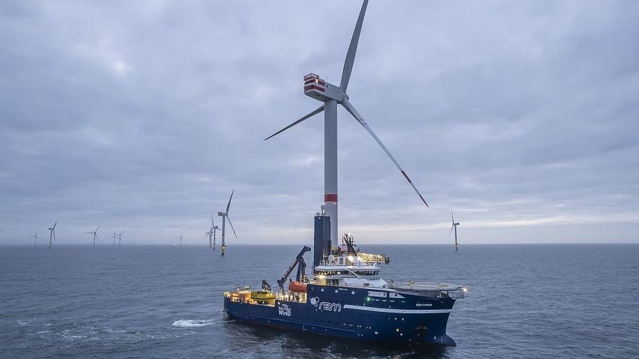 RWE and Amazon sign power purchase deal for offshore wind project