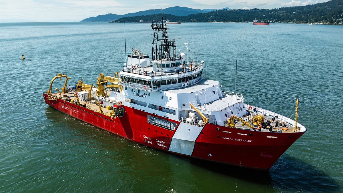 Best Large Research Vessel – CCGS Naalak Nappaaluk