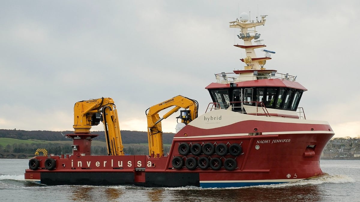 European fish farm service vessels and Canadian electric lobster boat