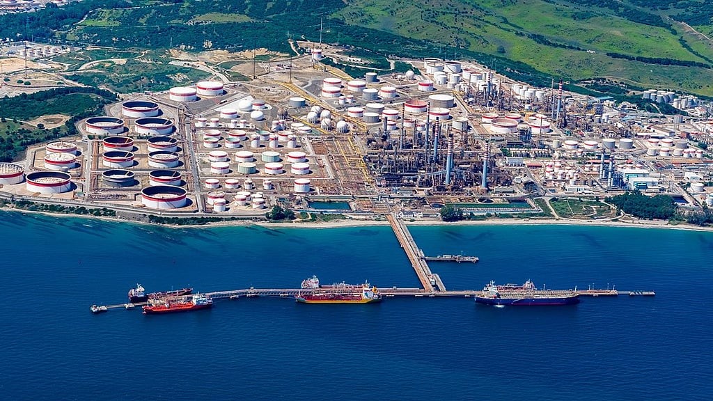 Galp, Moeve discuss tie-up that could create European refining giant