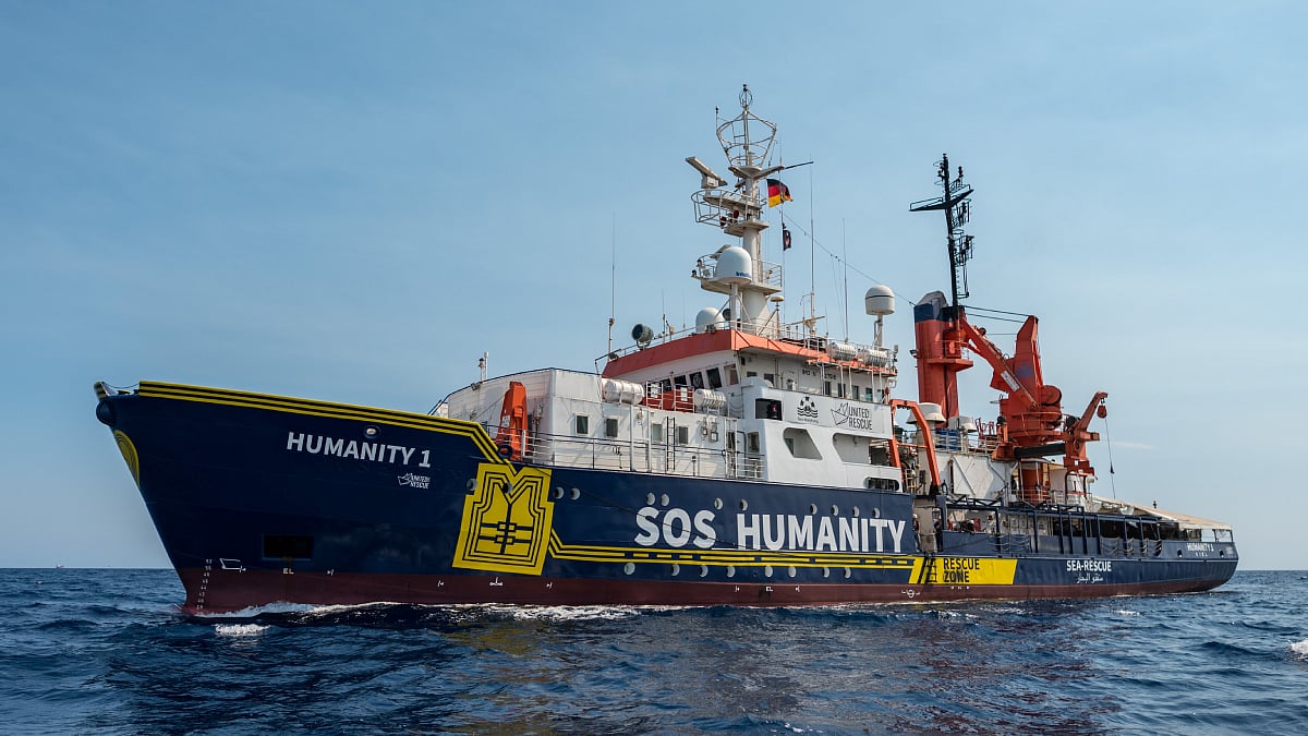 italy-detains-ngo-ship-for-aiding-illegal-migrant-transits