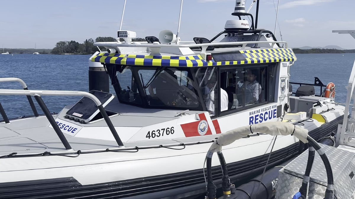 Marine Rescue NSW commissions new response boat into service