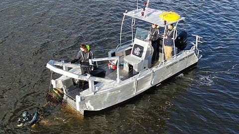 Marc'h Bihan – Small landing craft workboat for port maintenance