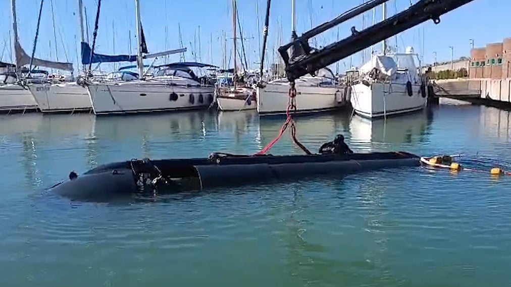 Swimmer delivery vehicles boast autonomous systems