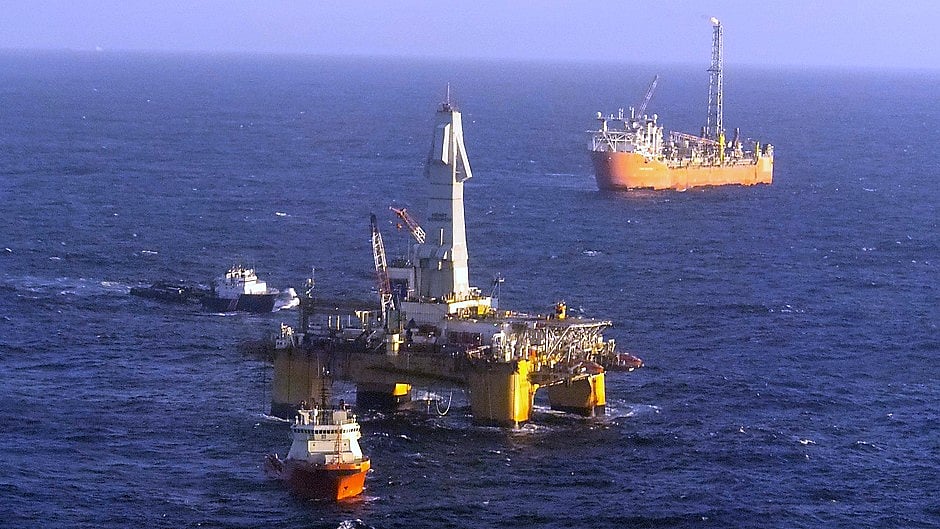 Canada looks to Saudi model to expand fossil fuel exports