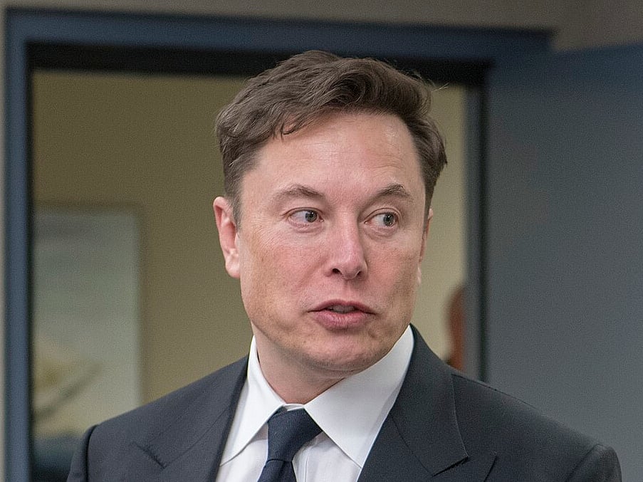 SpaceX CEO Elon Musk explains the future capabilities of his company’s “Starship” to senior leaders of the North American Aerospace Defense Command, US Northern Command, and Air Force Space Command, April 15, 2019.