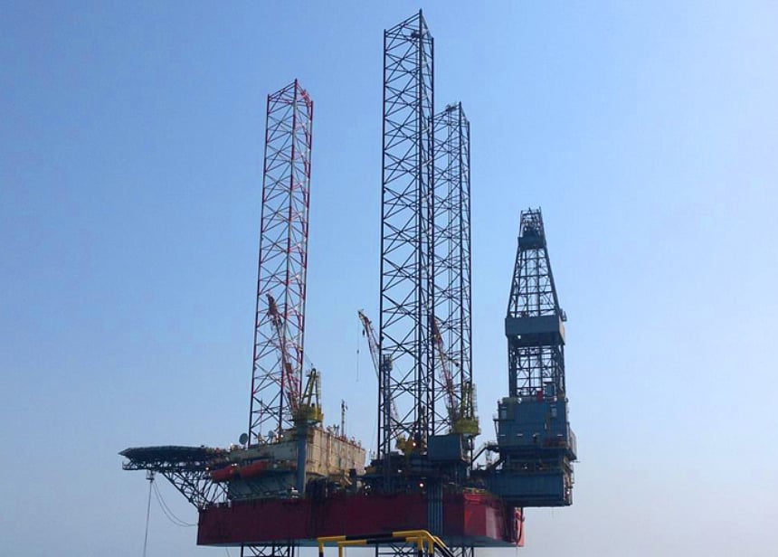 Seadrill awarded contract extensions for two rigs