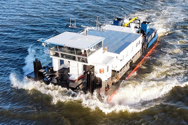 VESSEL REVIEW | Muria – Versatile diesel-electric pusher tug trio for ...