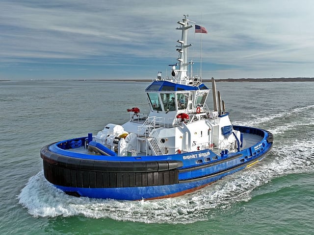 Signet Marine Instruments VESSEL REVIEW | Signet Capella & Signet Sirius – Signet Maritime tugs ...