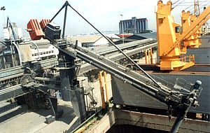 Singapore: Cargotec refurbishes cement terminal