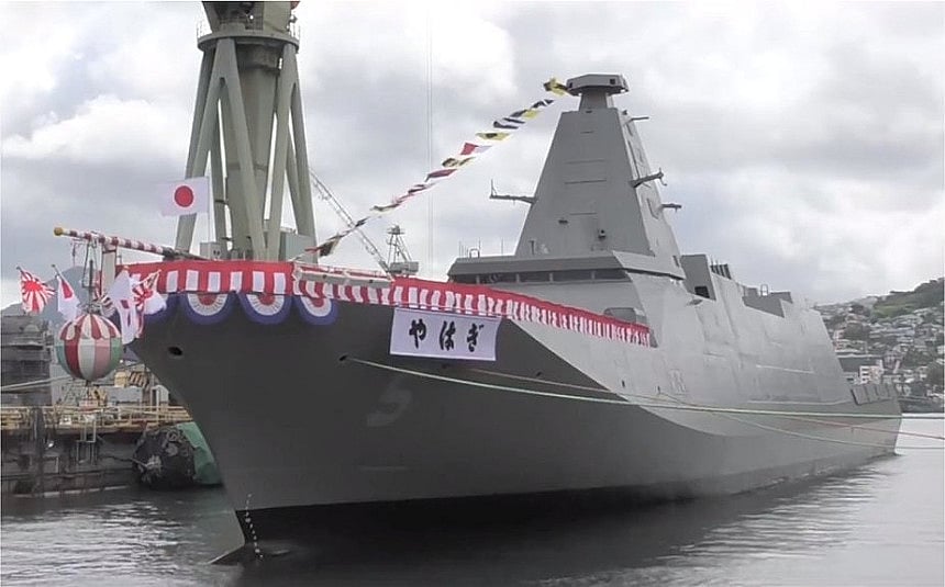 Japan's fifth Mogami-class frigate hits the water