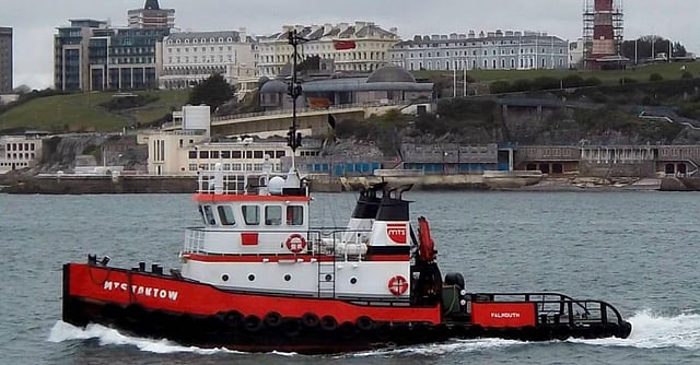 VESSEL REFIT | Taktow – Irish operator acquires multi-role harbour tug