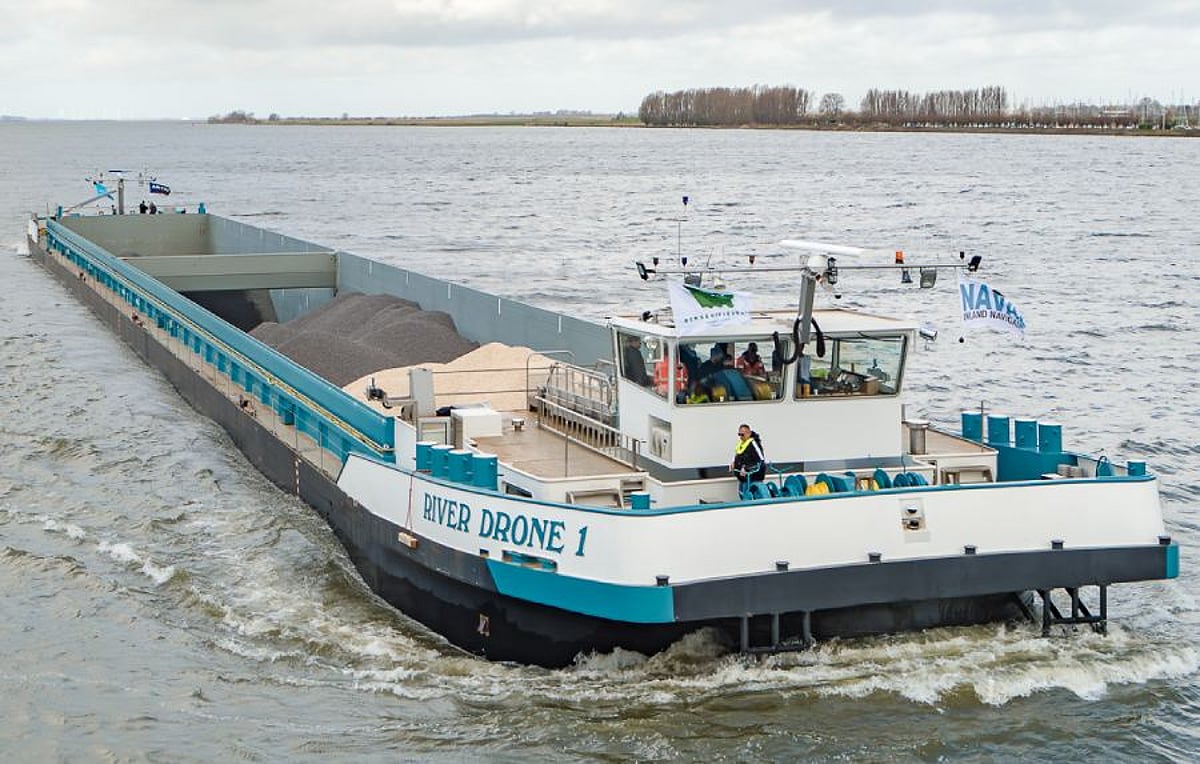 Dutch Remote Control VESSEL REVIEW | River Drone 1 – Dutch operator places remote-controlled ...