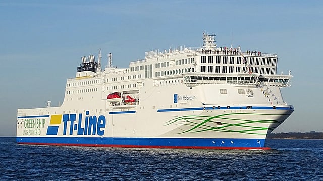 VESSEL REVIEW | Nils Holgersson – LNG-fueled Baltic Sea ferry delivered ...