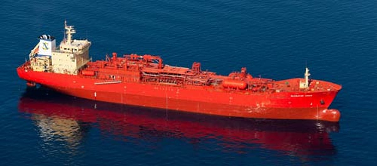 Navigator exercises option for three newbuilds