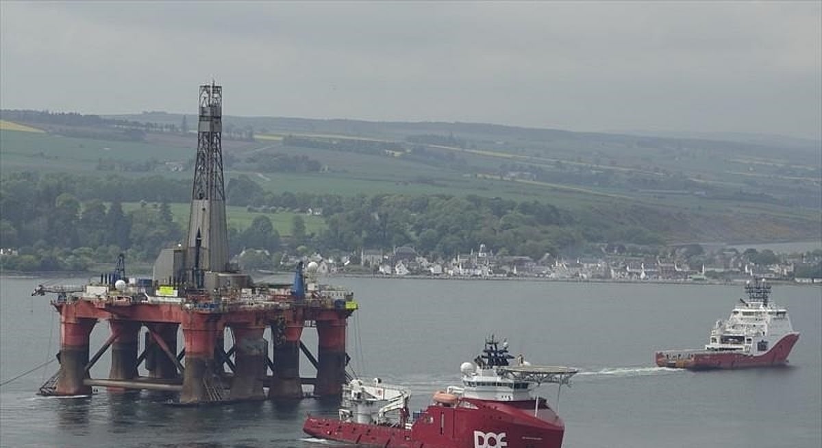BP oil rig voyage to North Sea repeatedly hindered by protesters